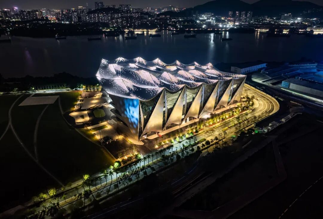 南沙地标+1！问鼎娱乐app助力大湾区科学会堂全面亮相，点亮珠江科创夜